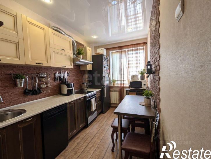 3-комн квартира улица Космонавтов, 6,  д. 6