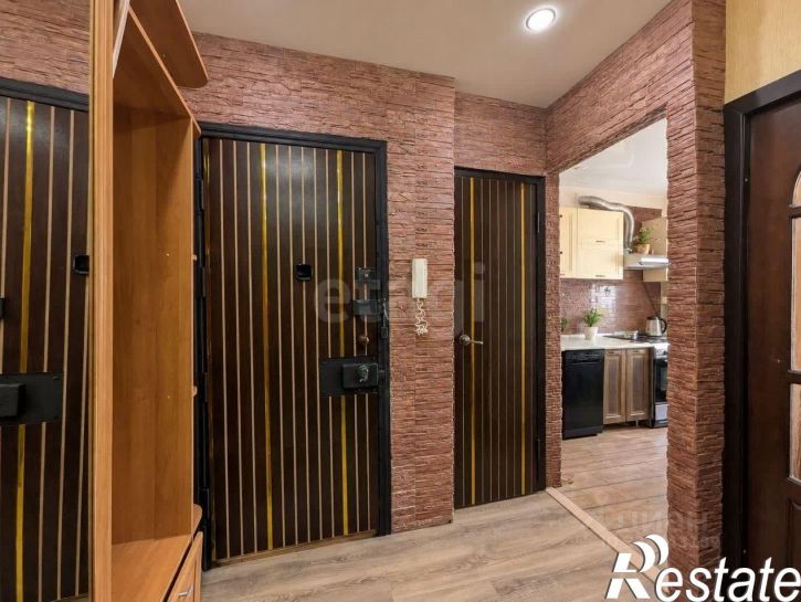 3-комн квартира улица Космонавтов, 6,  д. 6