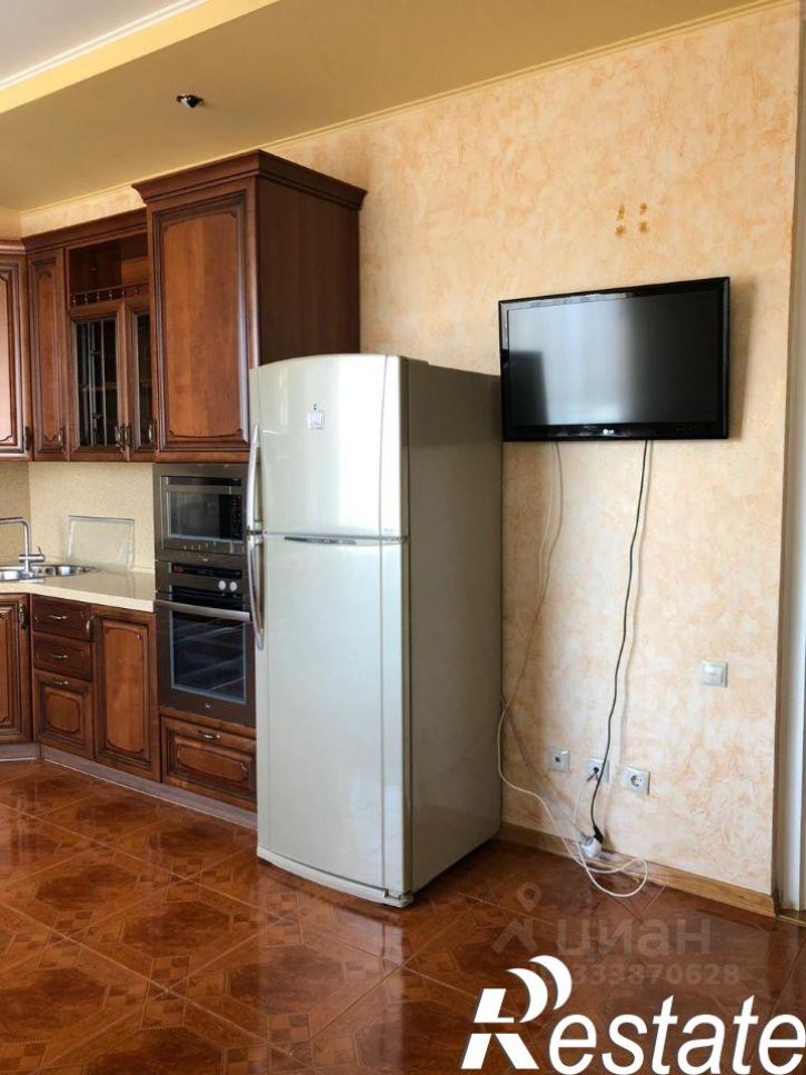 3-комн квартира улица Орджоникидзе, 79,  д. 79
