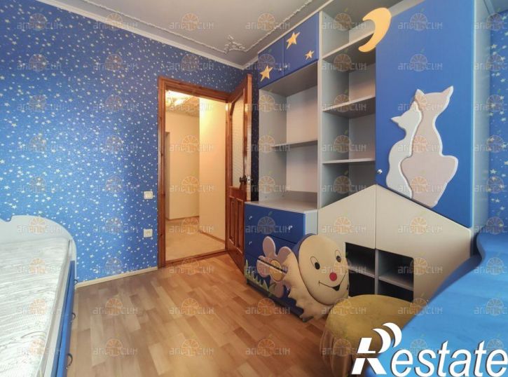 3-комн квартира Шпаковская, 74/2
