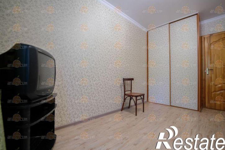 2-комн квартира Пирогова, 64/5