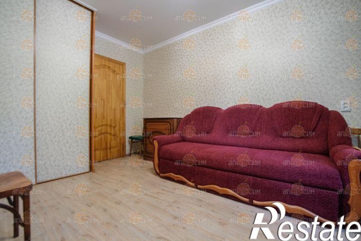 2-комн квартира Пирогова, 64/5