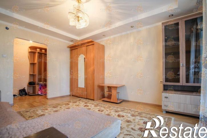 3-комн квартира 45 параллель, 11/2