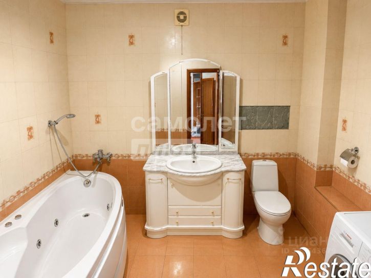 2-комн квартира улица Гагарина, 1А,  д. 1А