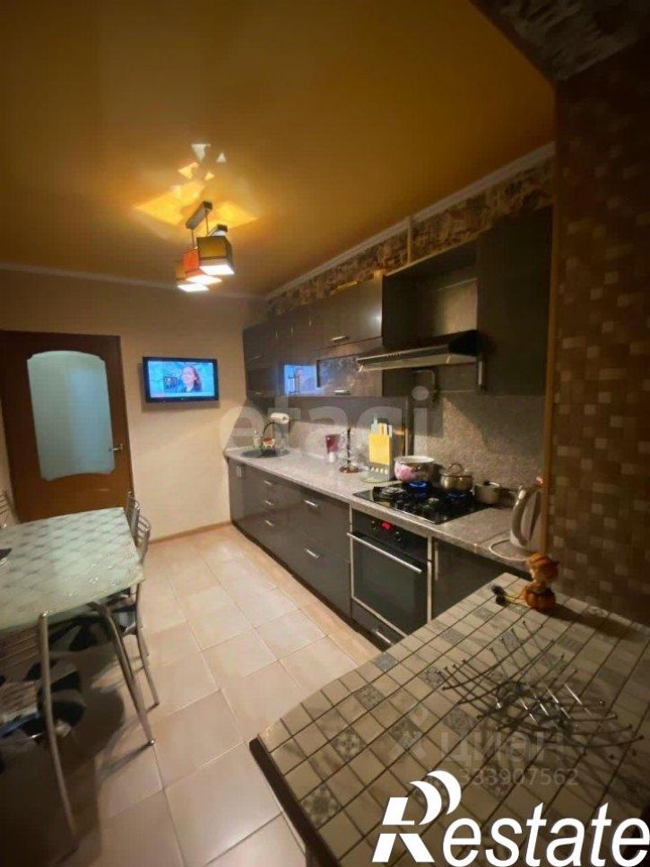 3-комн квартира улица Пирогова, 32,  д. 32