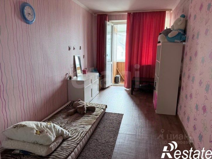 3-комн квартира улица Дзержинского, 2,  д. 2