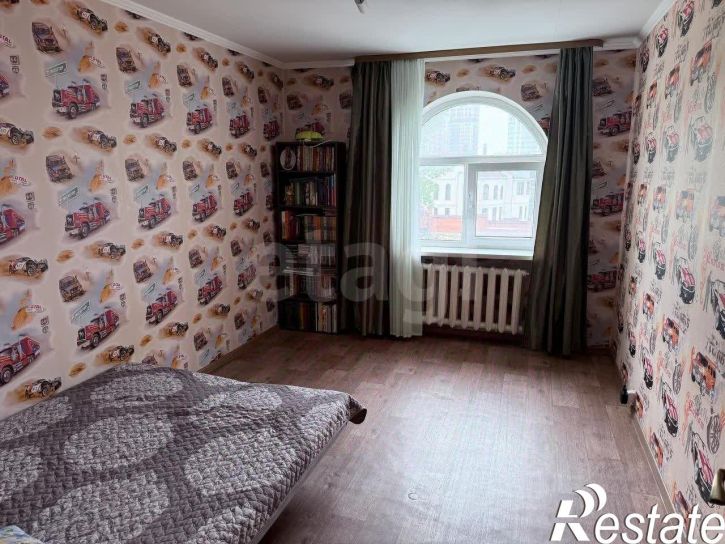 3-комн квартира улица Дзержинского, 2,  д. 2