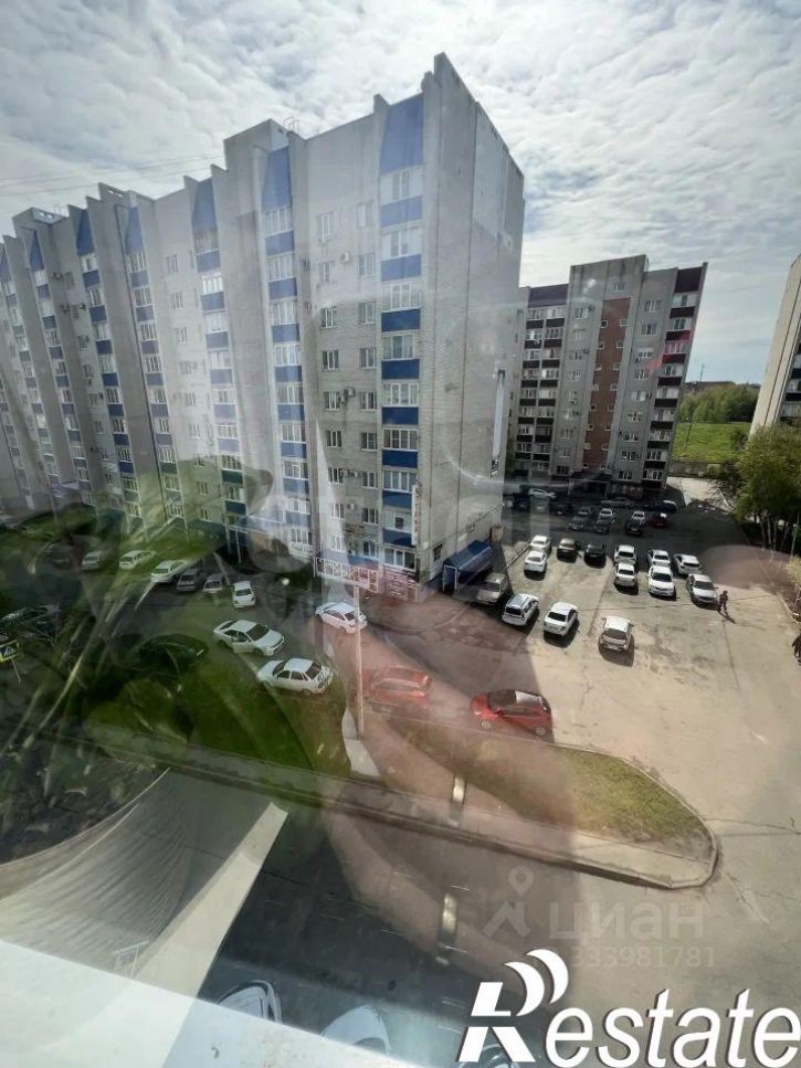 3-комн квартира Октябрьская улица, 184А к1,  д. 184А к1