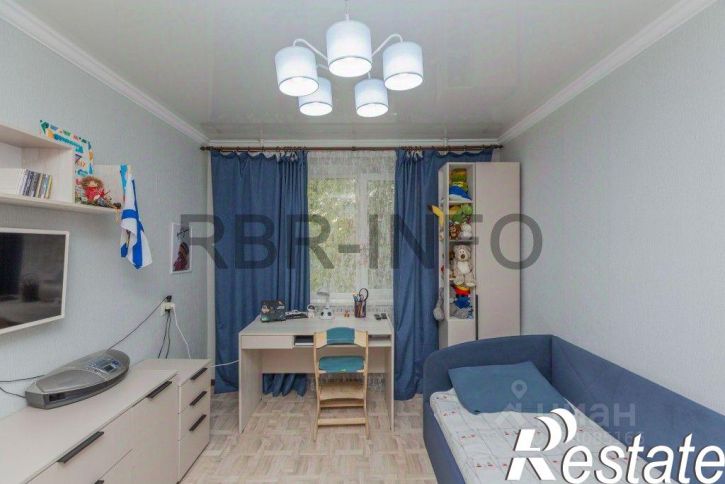 3-комн квартира улица Бруснева, 19/2,  д. 19/2