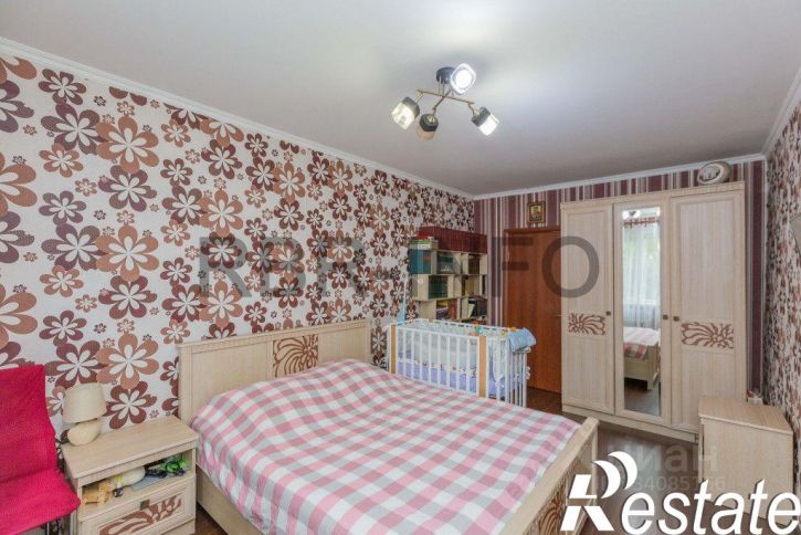3-комн квартира улица Бруснева, 19/2,  д. 19/2