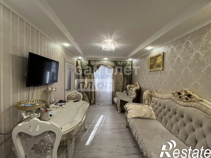 2-комн квартира улица Мира, 367/1,  д. 367/1