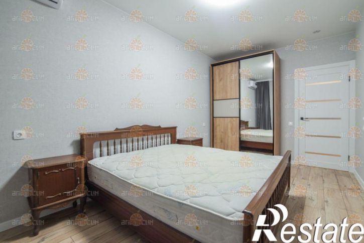 2-комн квартира проспект Российский, 13к1
