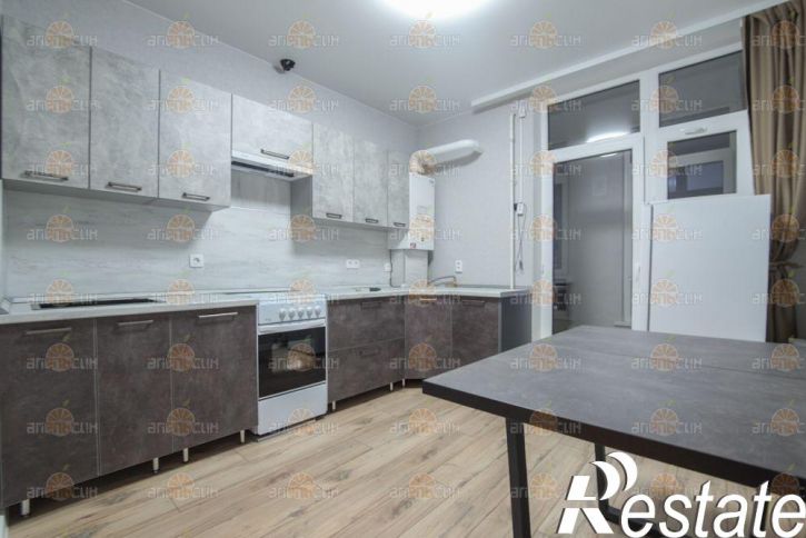 2-комн квартира проспект Российский, 13к1