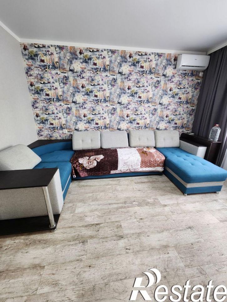 2-комн квартира улица Рогожникова, 3,  д. 3