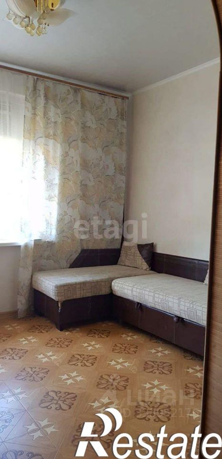 4-комн квартира улица Добролюбова, 19/2,  д. 19/2