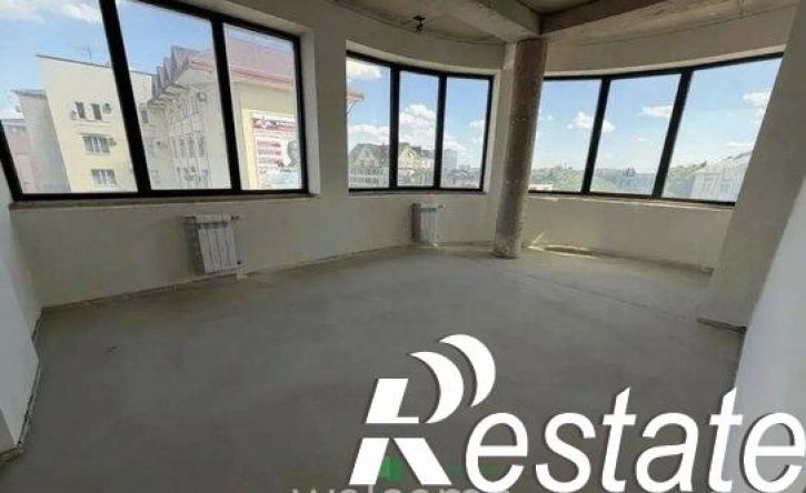 3-комн квартира улица Артёма, 18Б,  д. 18Б