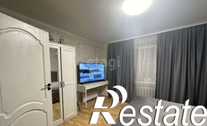 2-комн квартира улица Мира, 283,  д. 283