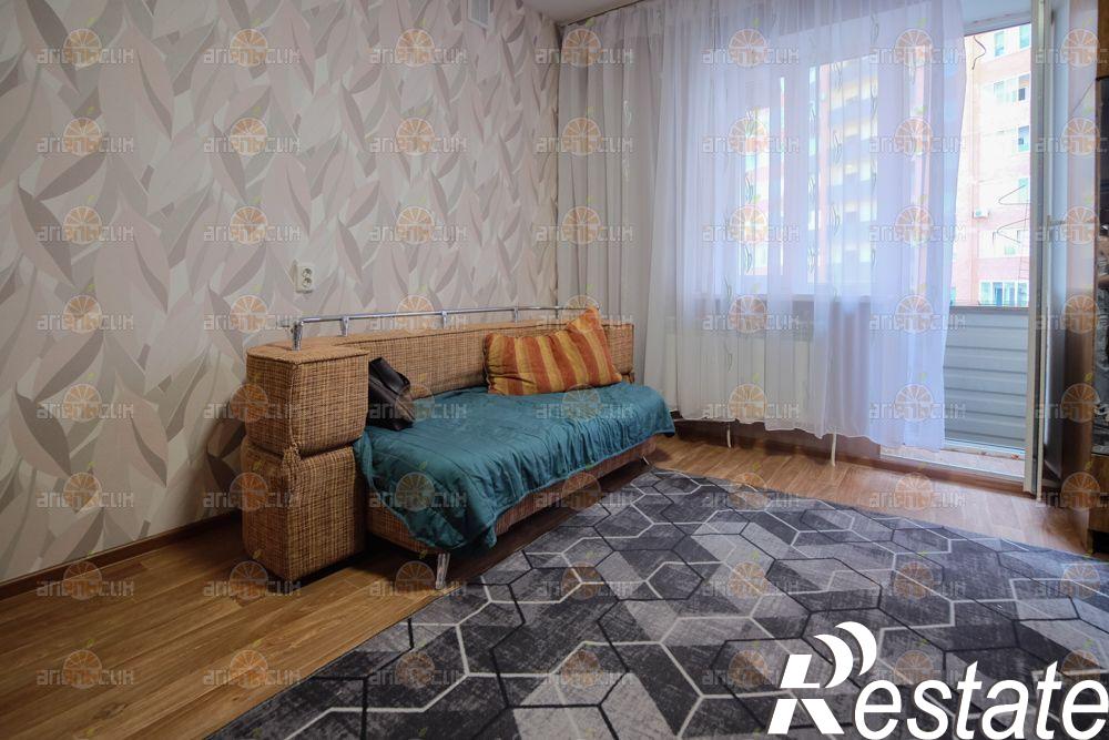 Сдать студию за 15 000 рублей на Кулакова, 67/2