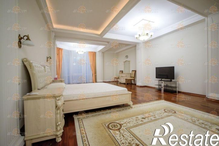 4-комн квартира Маршала Жукова, 2