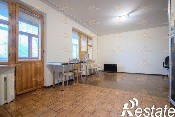3-комн квартира Чехова, 37