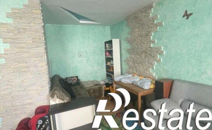 2-комн квартира Армейский заезд, 12,  д. 12
