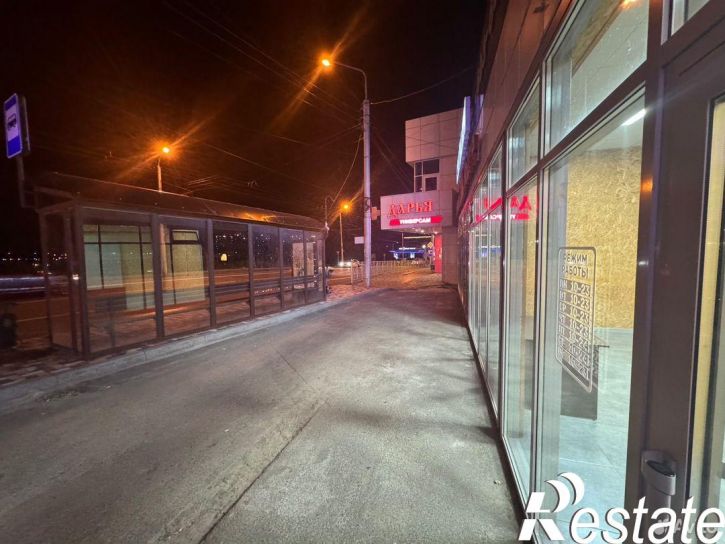 Торговое помещение улица Серова, 523А,  д. 523А