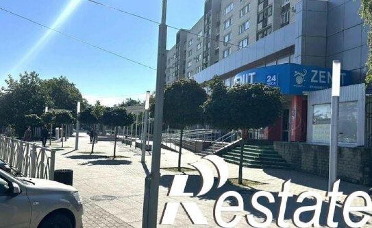 2-комн квартира проспект Юности, 18,  д. 18