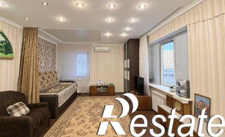 1-комн квартира улица 45-я Параллель, 2Г,  д. 2Г