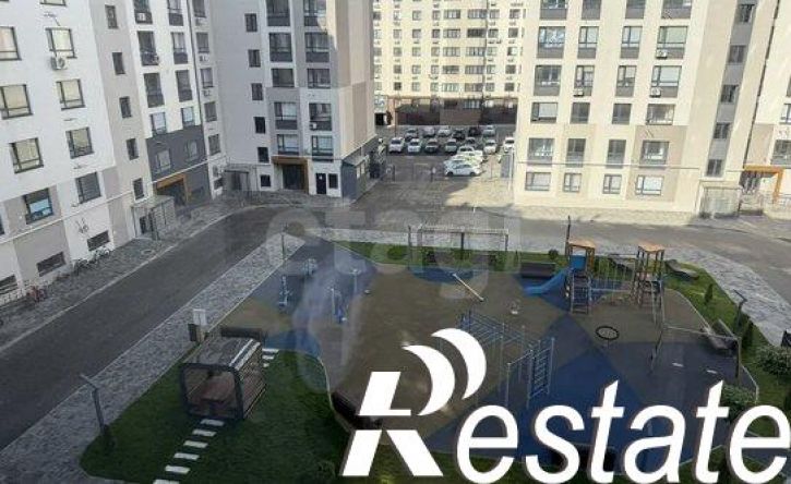 2-комн квартира улица 45-я Параллель, 83,  д. 83