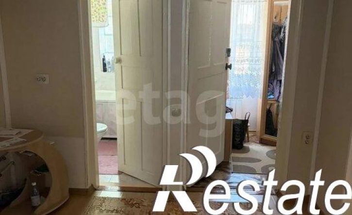 3-комн квартира улица Голенева, 27,  д. 27