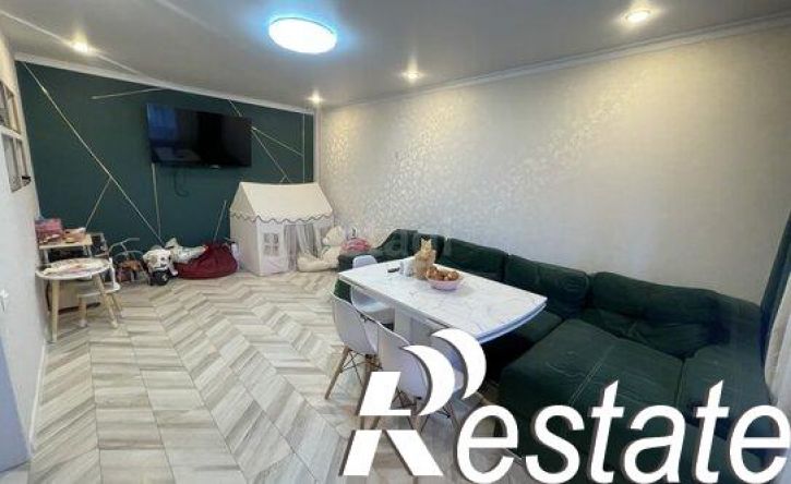 3-комн квартира улица Серова, 480,  д. 480