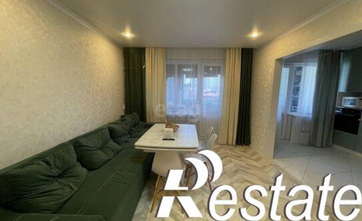 3-комн квартира улица Серова, 480,  д. 480