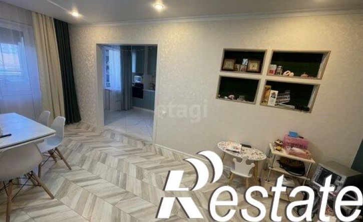 3-комн квартира улица Серова, 480,  д. 480