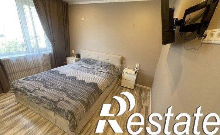 3-комн квартира улица Серова, 480,  д. 480