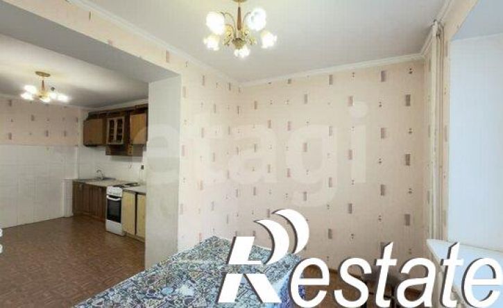 4-комн квартира улица 45-я Параллель, 22,  д. 22