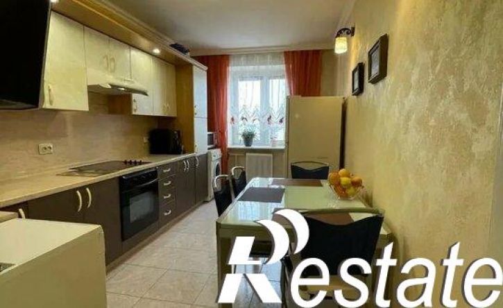 4-комн квартира улица Доваторцев, 44/2,  д. 44/2