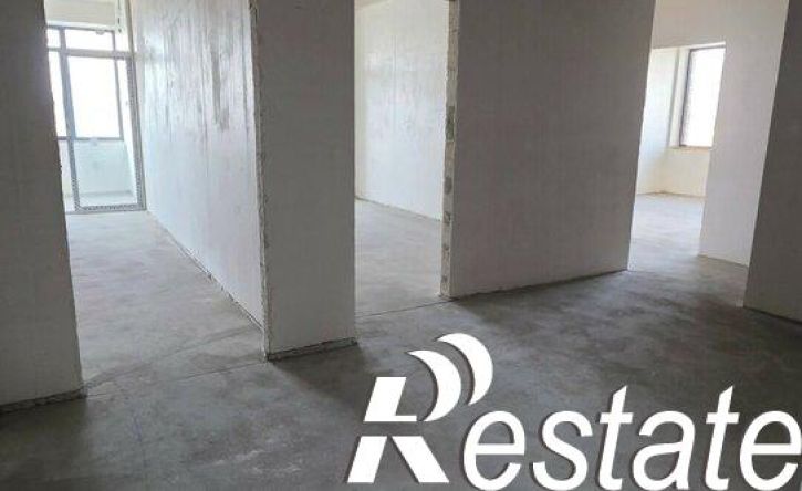 3-комн квартира улица Артёма, 18Б,  д. 18Б