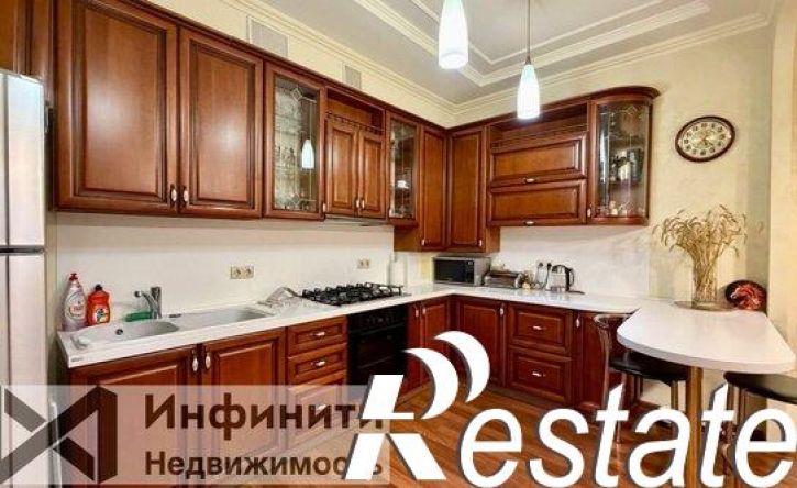 4-комн квартира улица Достоевского, 3,  д. 3
