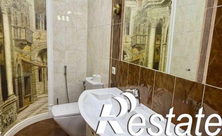 4-комн квартира улица Достоевского, 3,  д. 3