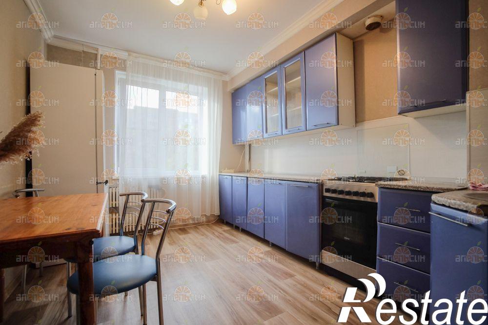 Сдать квартиру за 23 000 рублей на Пирогова, 64/2